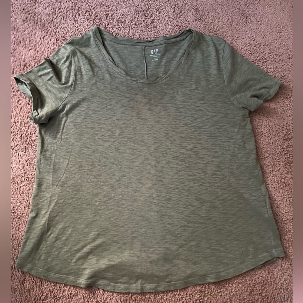 GAP- Tee Shirt​​​​​​​​​​